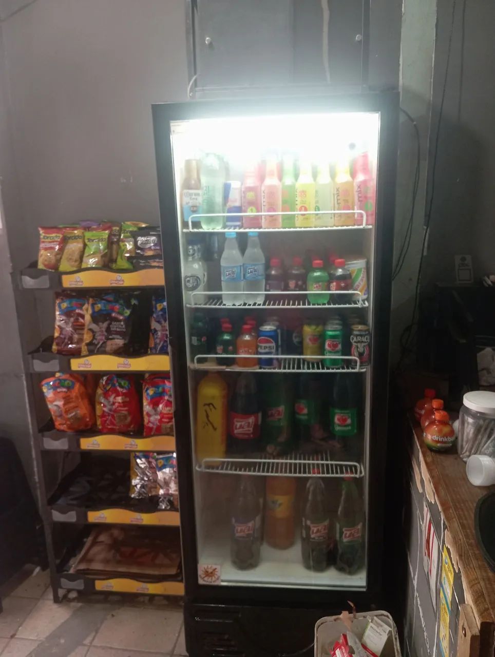 Vendo bar completo 