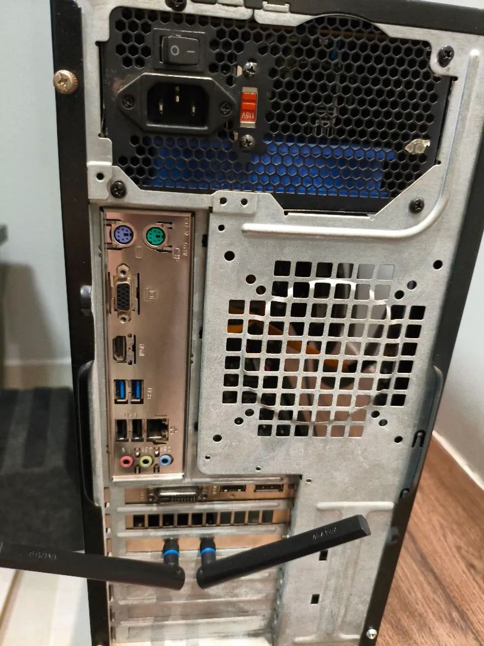 Cpu completo g4560 16gb ddr4 RGB 1050ti 4gb SSD 120gb  - Foto 4