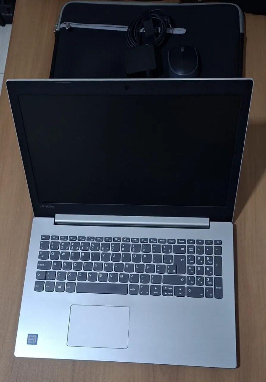 Notebook Lenovo 15,6" com teclado numérico.