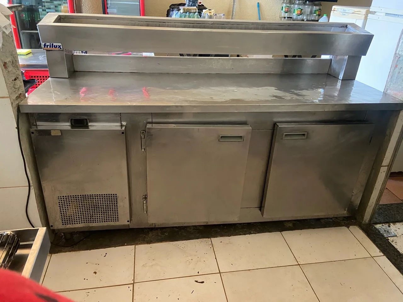 Vendo condimentadora refrigerada - Foto 3