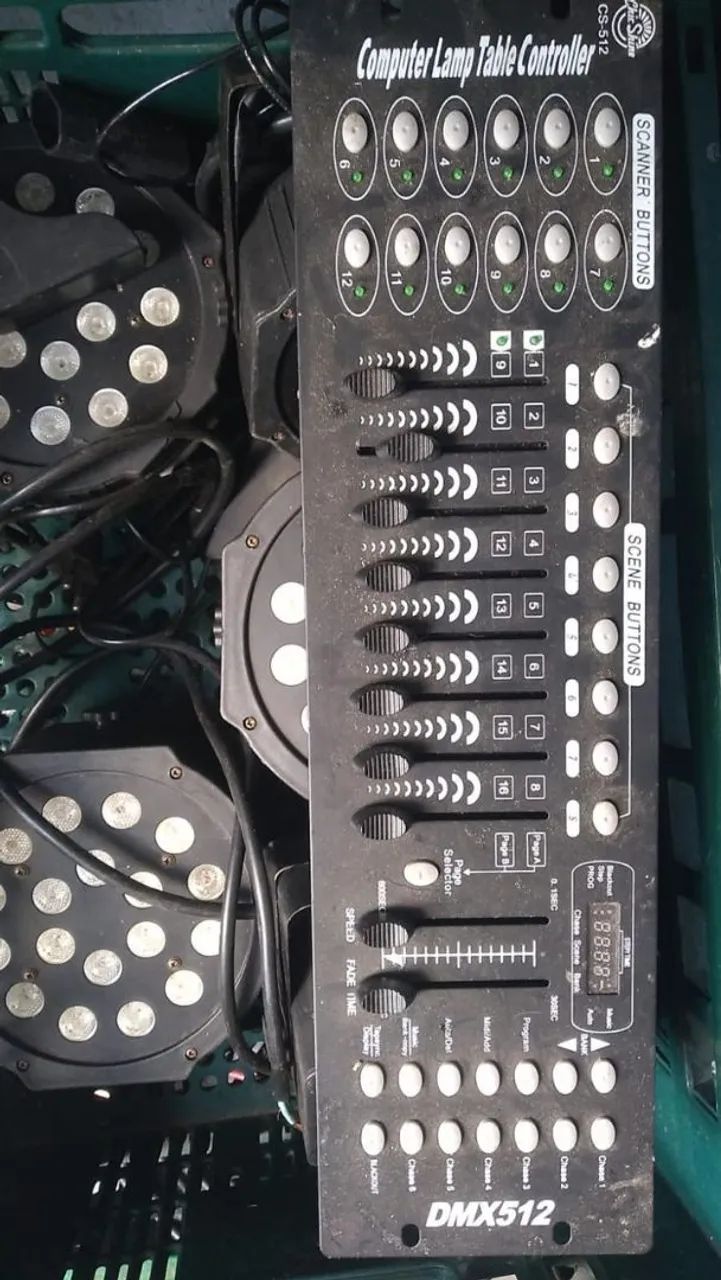 Jogo de luz com mesa controladora 