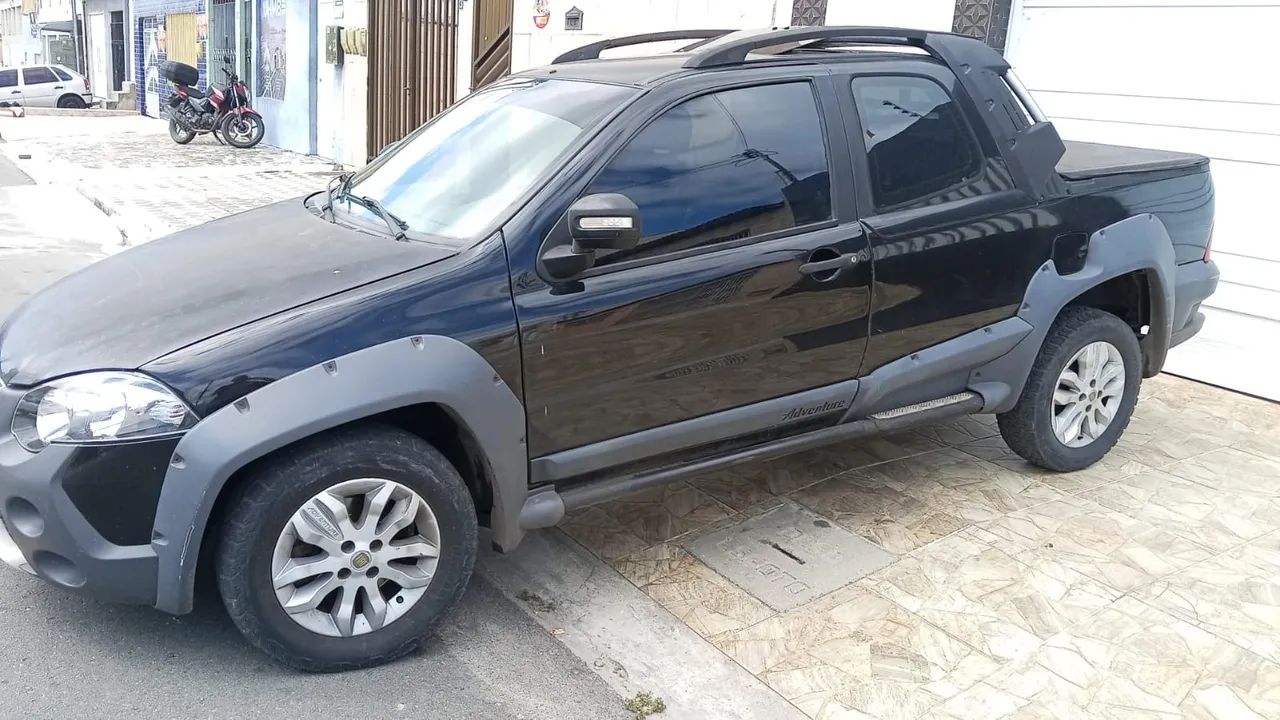 Fiat Strada Adv. M. March.1.8 Dual. Flex CD 2013 - Foto 2
