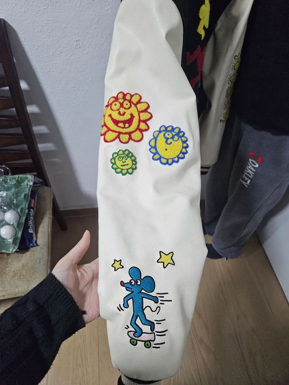 jaqueta Keith Haring - importada - Foto 4