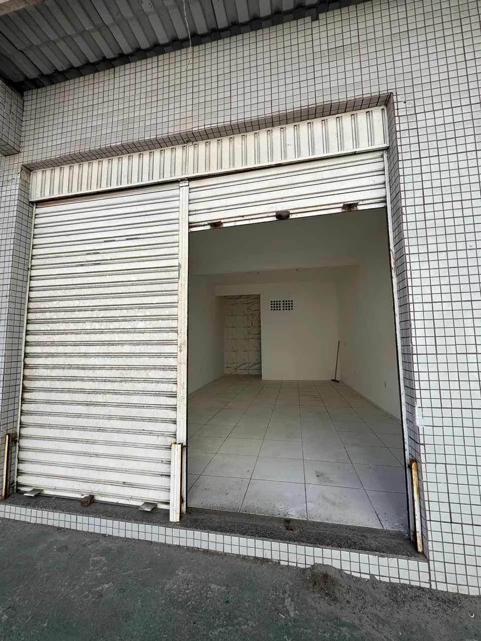 ALUGO LOJA EM ITAPUÃ R$2.500 reais 