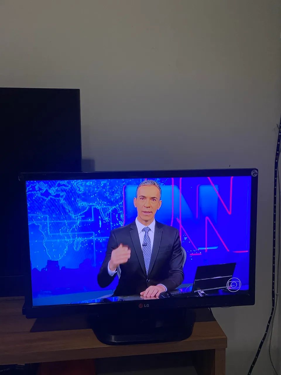 Monitor/ TV LG 24 com conversor digital - Foto 2