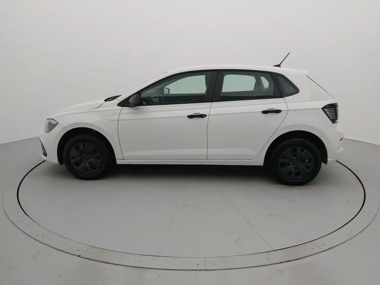 Volkswagen Polo Track 1.0 Flex 12V 5p, foto 2 de 18