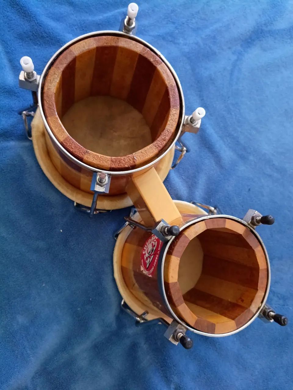 Bongo instrumento de percussão  - Foto 4