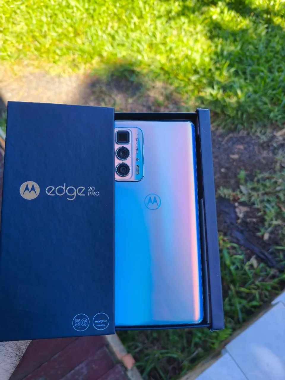 Celular Edge 20 Pro