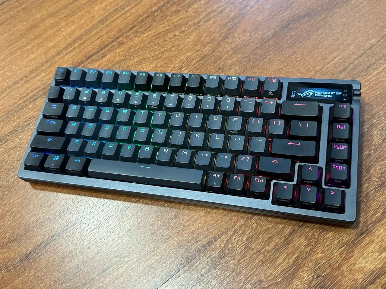 Teclado mecânico Asus ROG Azoth NX Brown 2.4Ghz Gamer