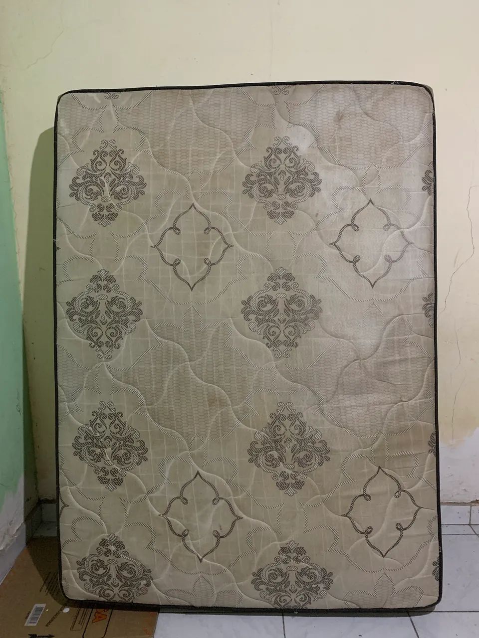 COLCHÃO CASAL DE MOLAS - USADO - Foto 2
