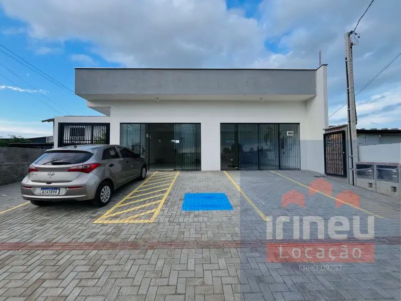 Sala comercial com 61,80m² no Bairro Porto Grande! - Foto 2