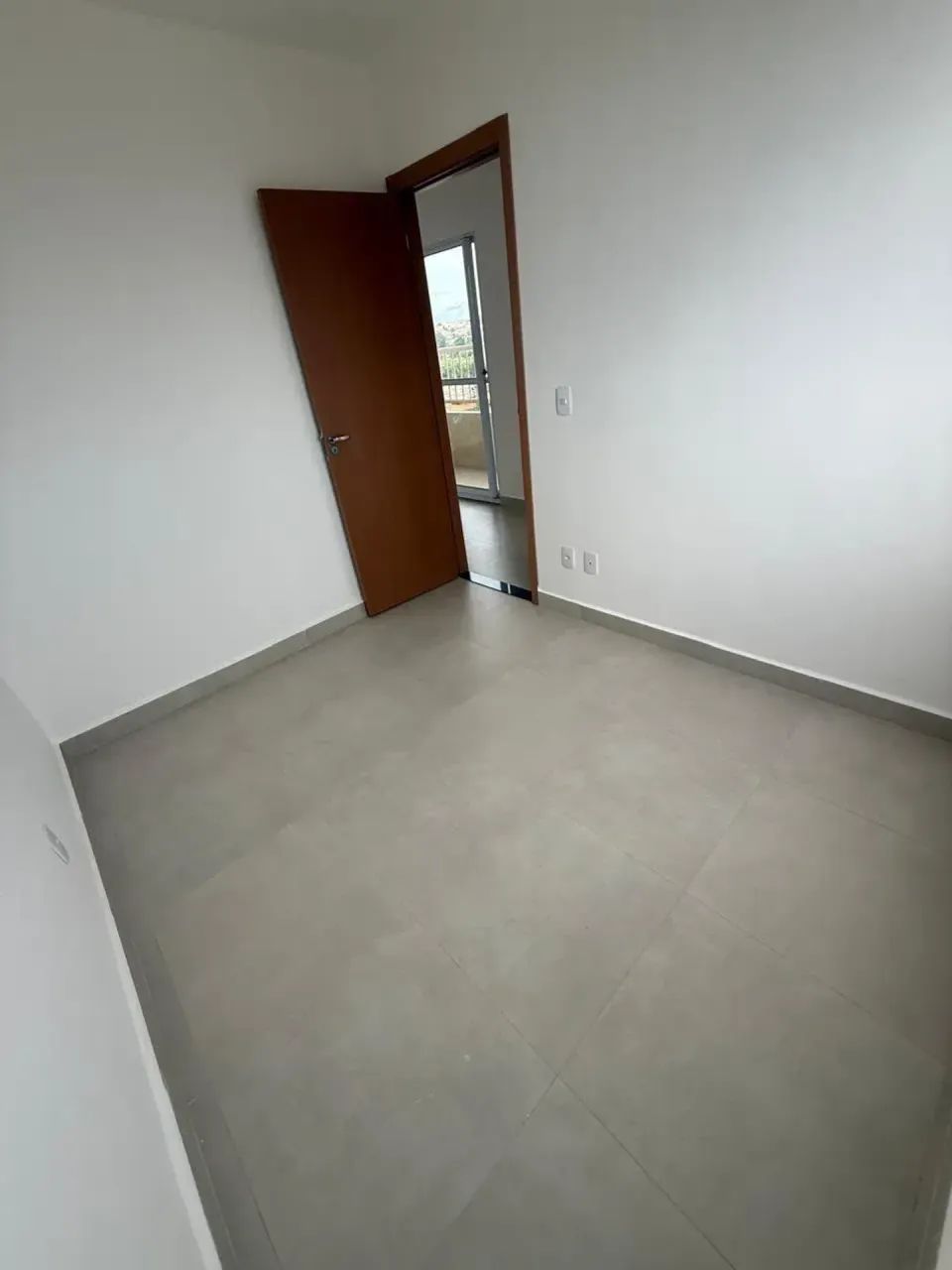 APARTAMENTO 2 QUARTOS, C/ ARMÁRIOS, COND. CHAP CESARI, REGIÃO AMBEV E SANTA ROSA, C/ ELEVA - Foto 4