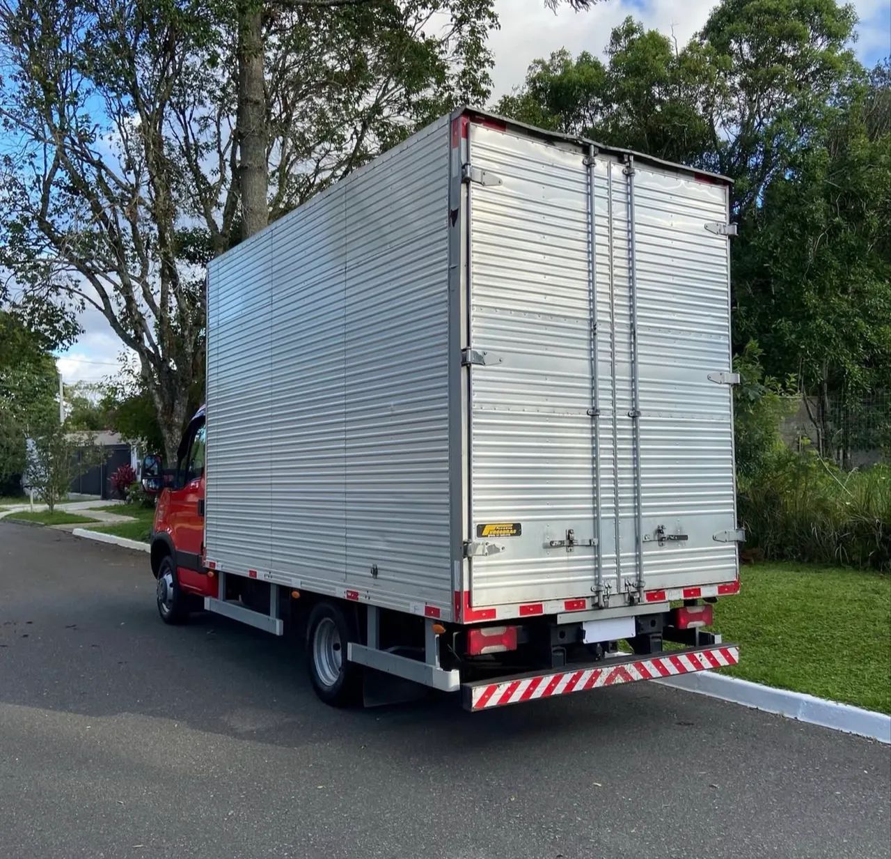Iveco Daily  Baú  - Foto 5