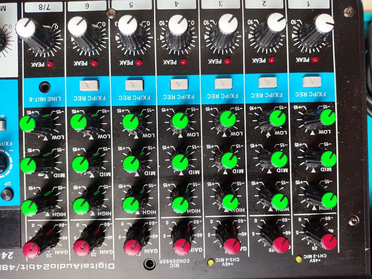 Interface de áudio Teun A8