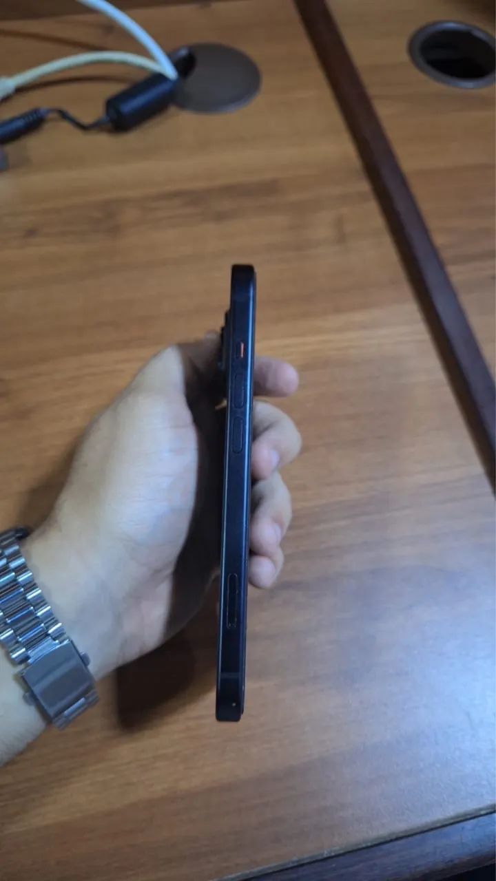 iPhone 15 - Foto 2