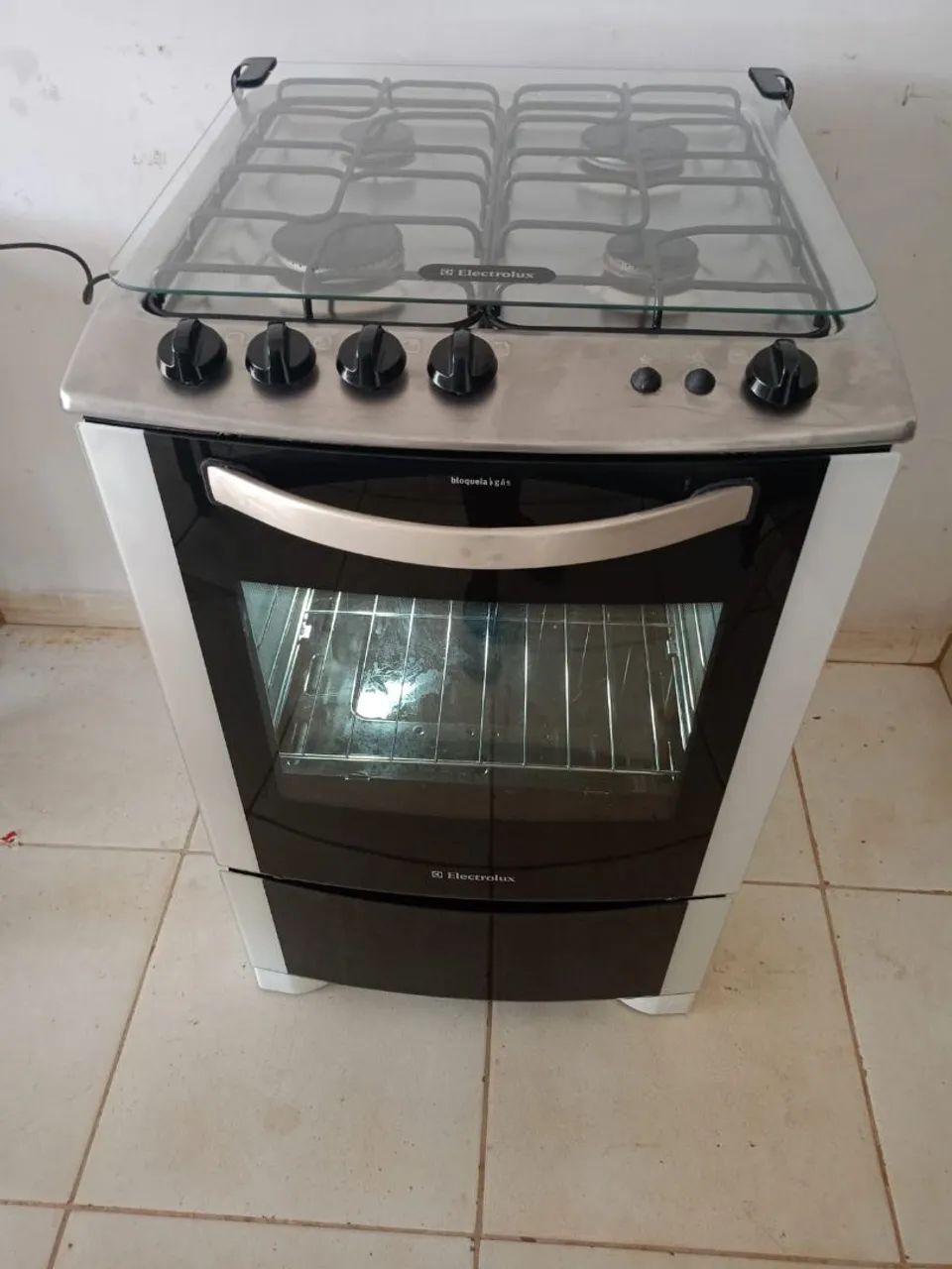 Fogão 4 bocas automático Eletrolux 