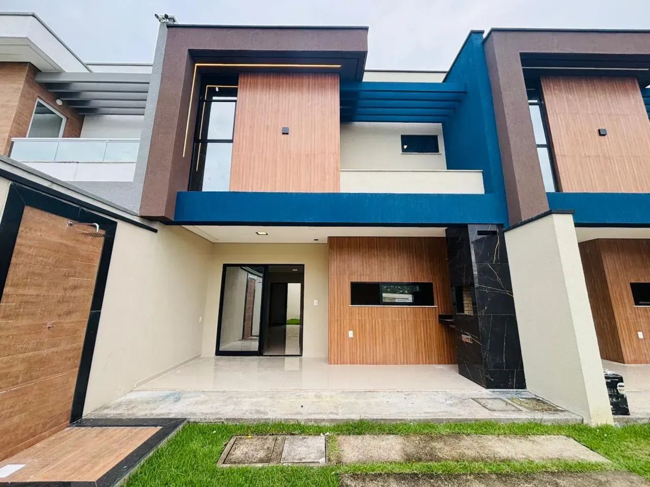 Casa duplex NOVA no Eusebio com 111,81m², 3 suítes e 3 vagas por R$ 510.000