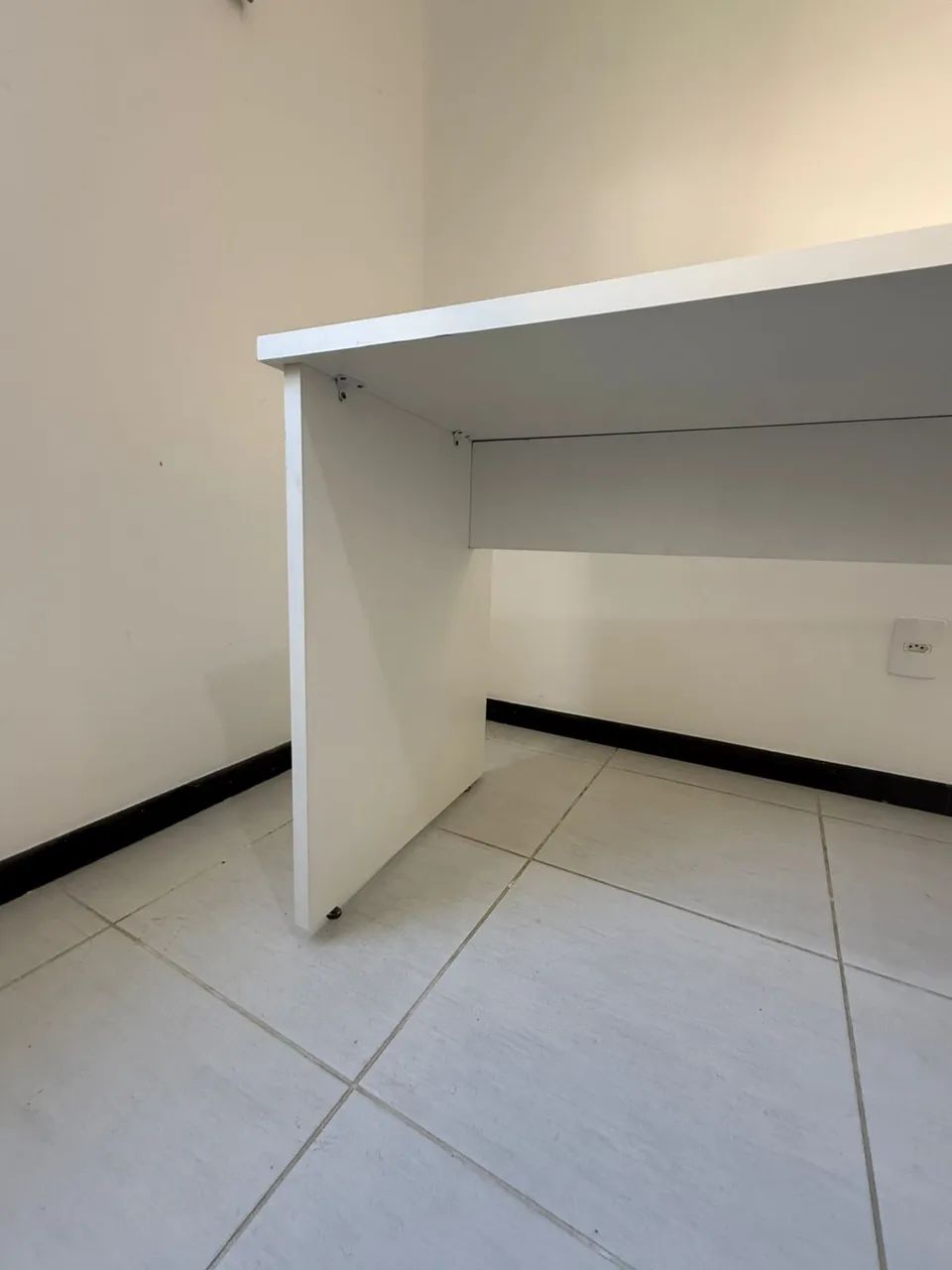 Vendo Mesa Escritório Planejada 2,2 m - MDF 25mm - Foto 2