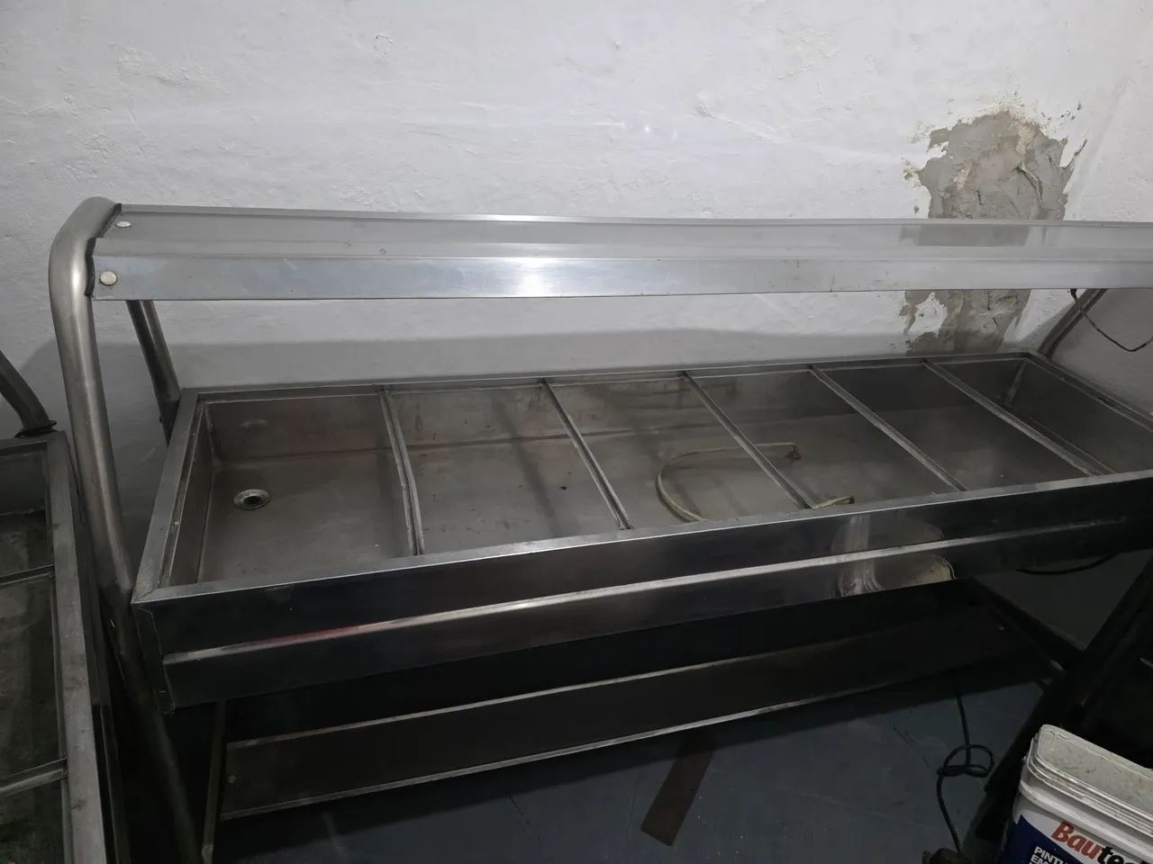 Buffet de saladas e quentes