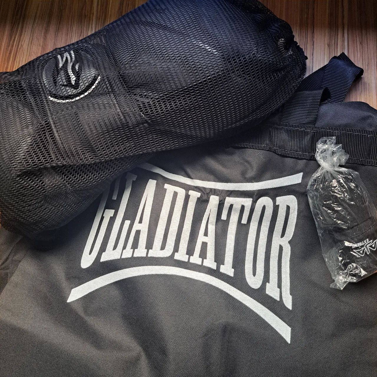Kit Luva de Boxe Naja, Saco de Pancada, Bucal e Bandagem - Foto 3