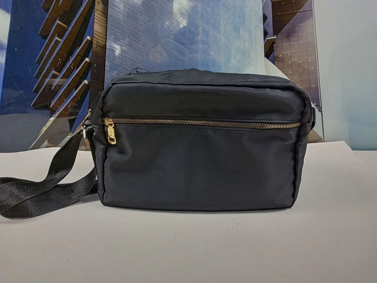 Bolsa de Ombro com 6 Bolsos - Ótimo Estado - Foto 4