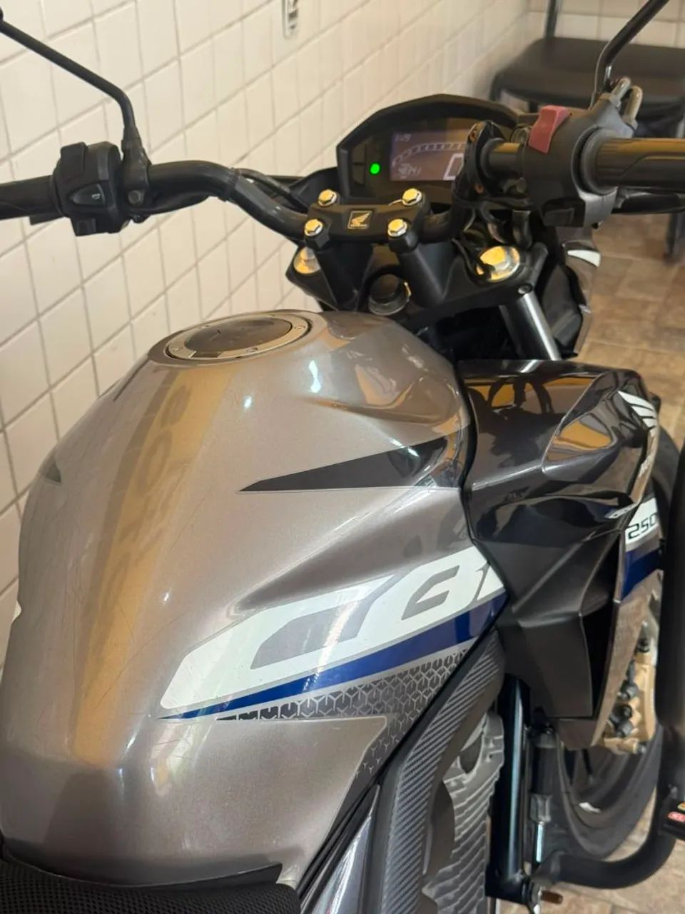 CB TWISTER 250 2020 CBS - Foto 5