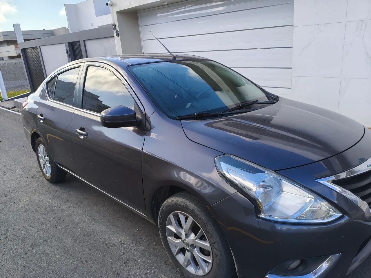 Nissan Versa SV 1.6 16V 2017