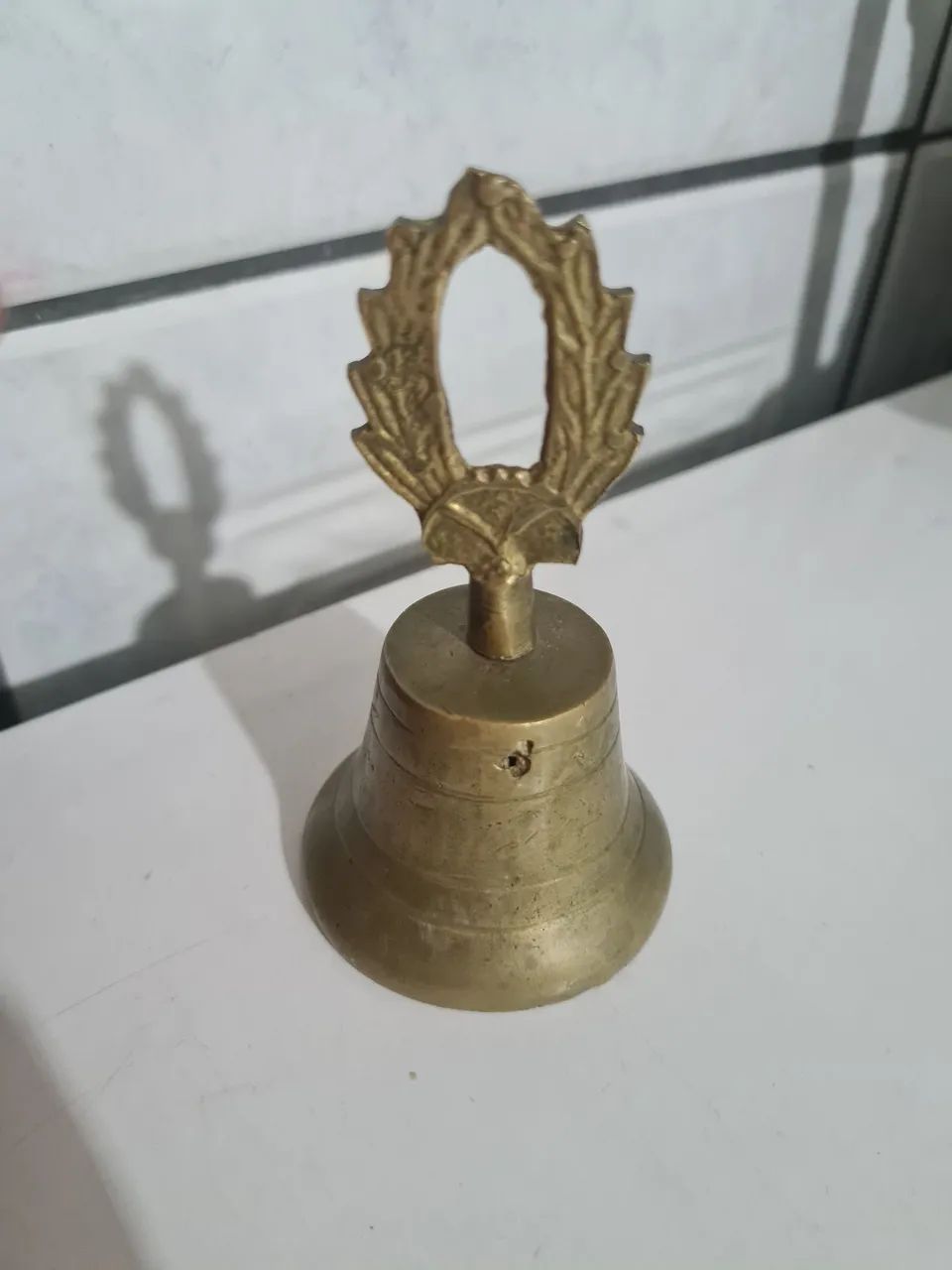 Sino de mesa de bronze 
