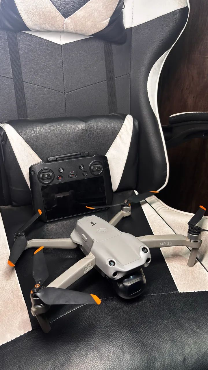 Drone DJI Air2s + Controle DJIRC pro com Saída HDMI para lives - Foto 2