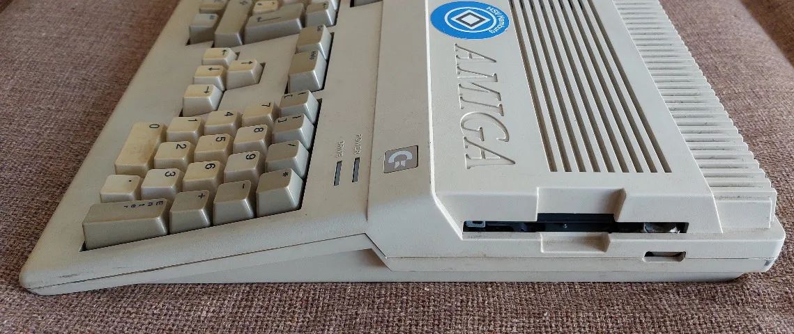 Computador Amiga 500 ( A500 ) com 512KB de Ram - Testado, Drive a Manutenir. - Foto 4