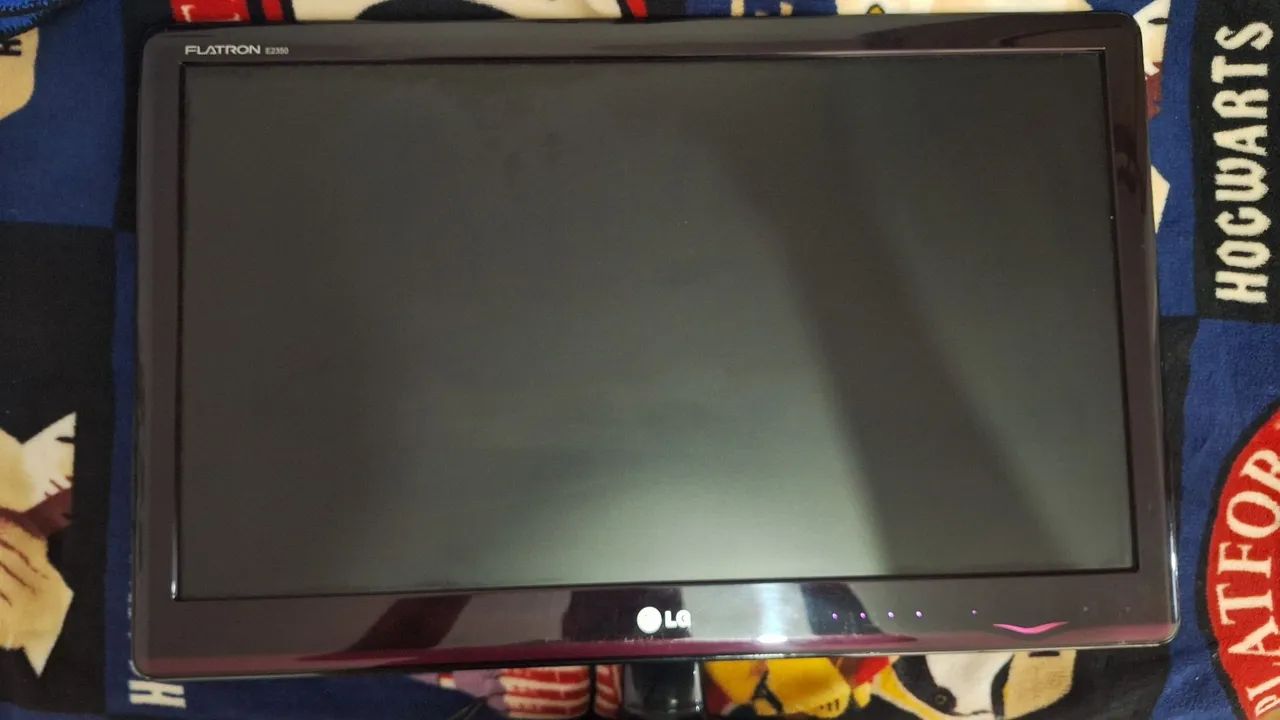 Monitor LG flatron E2350