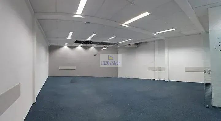 EXCELENTE GALPÃO PARA LOCAÇÃO CENTRO - Foto 2
