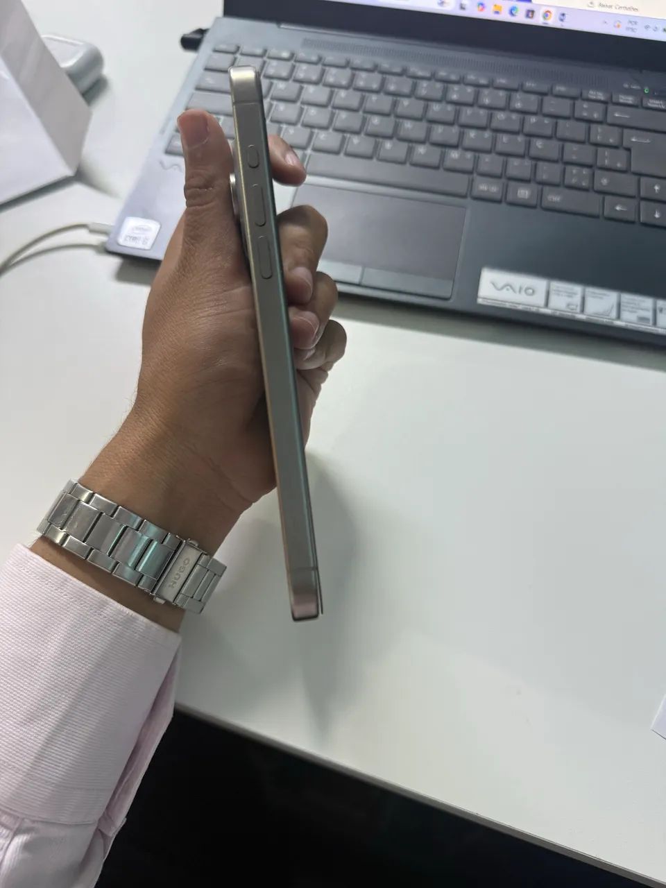 iPhone 15 Pro Max - Foto 4