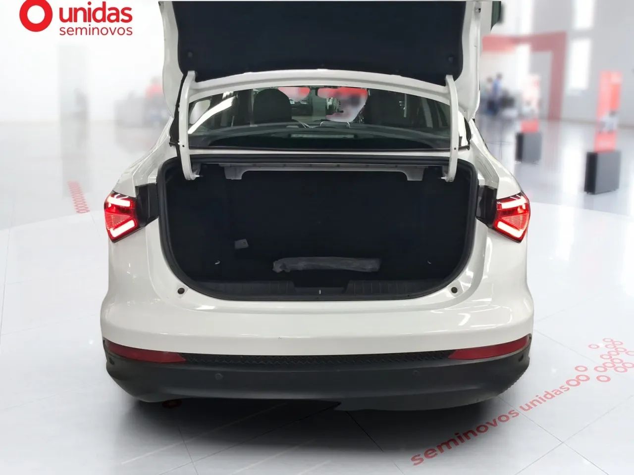 Fiat Cronos DRIVE 1.3 8V Flex Aut., foto 9 de 13