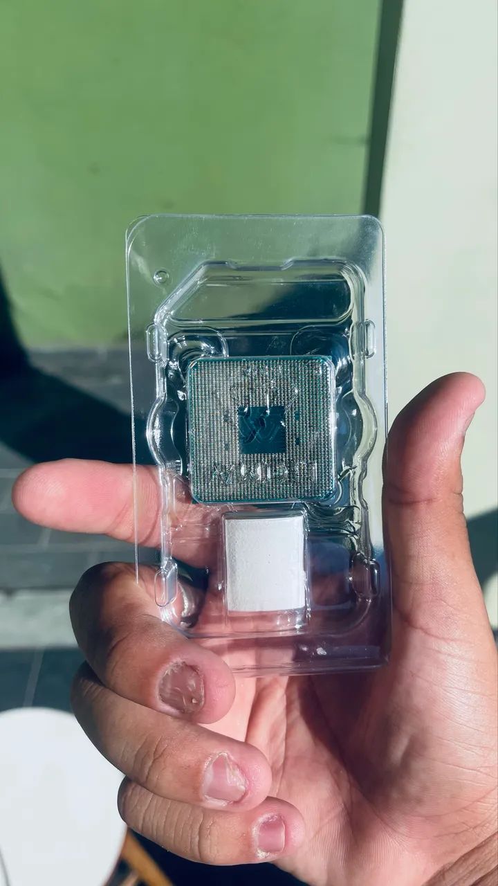     Processador Ryzen 5 2400G - Com Water Cooler | Sem Caixa - Foto 3