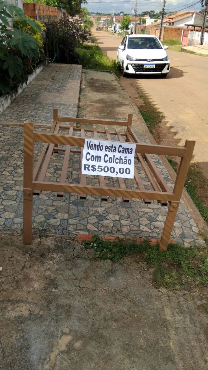 Vendo Cama solteirão 