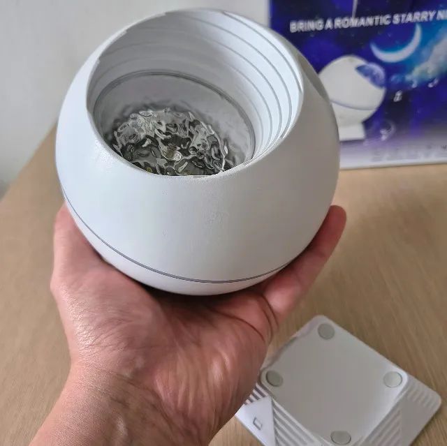 Luminária Projetor Importada com Caixa de Som Bluetooth - Foto 4