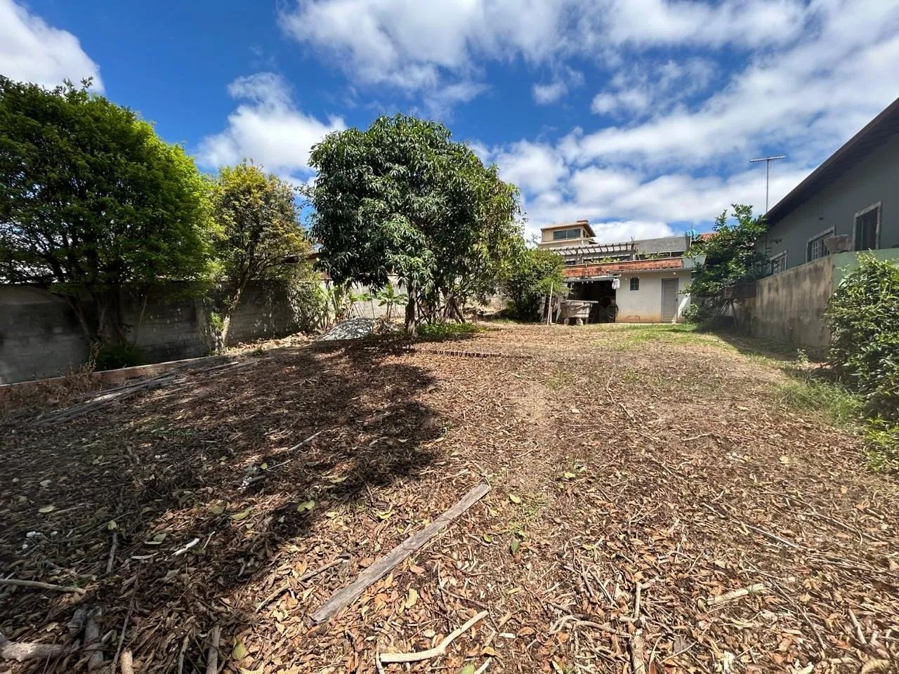 LOTE À VENDA NO BAIRRO BRAÚNAS 367M²! - Foto 2