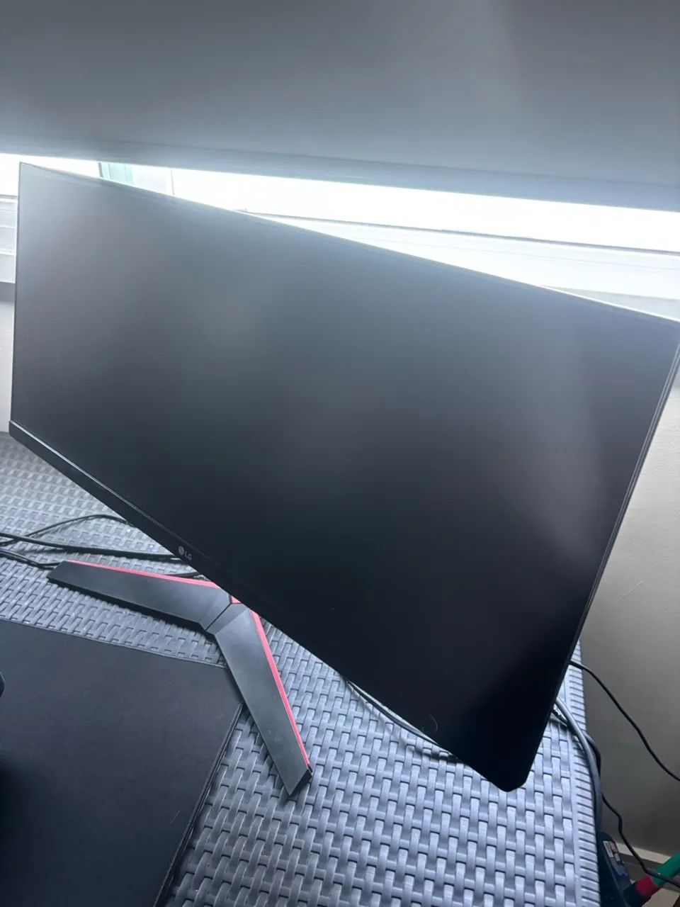 Monitor ultrawide LG 29 com som imbutido
