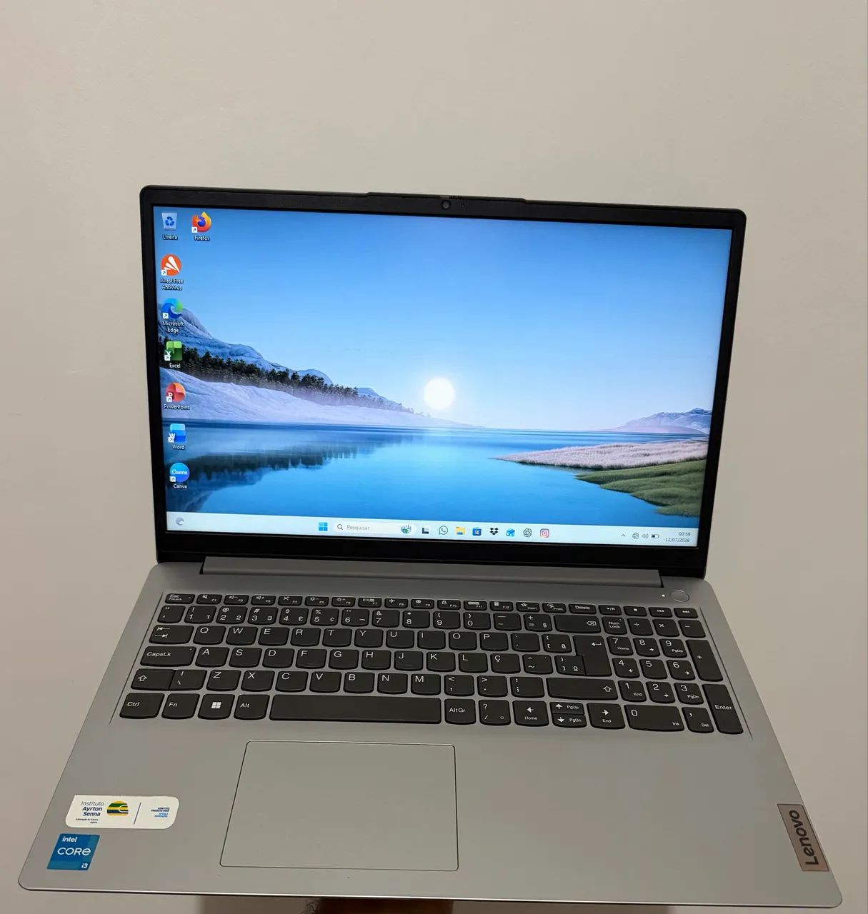 Notebook Lenovo i3 12th gen, 12gb ddr4, Ssd Nvme 256gb (Aceito Cartão)