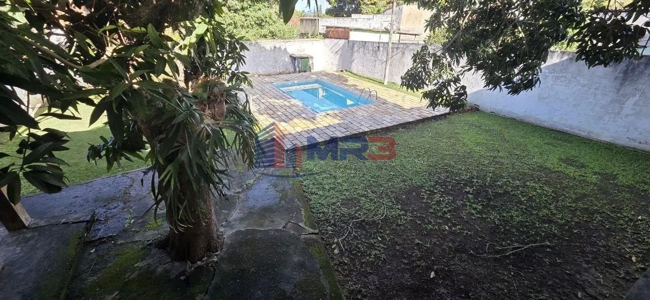 Casa para venda com 3 quartos e Piscina em Centro (Iguabinha) com 200m² - Foto 4