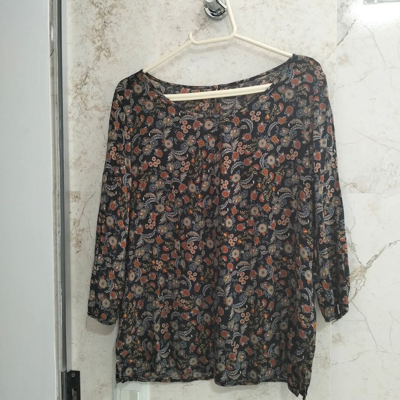 Lote 5 blusas manga longa - Foto 4