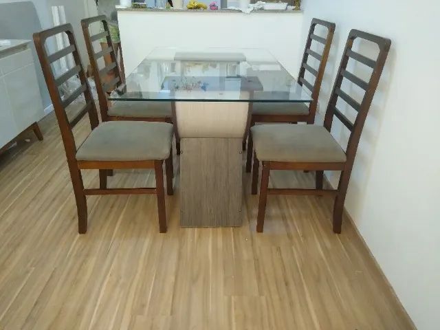 Mesa 1,30 x 0,80 com 4 cadeiras - Foto 5