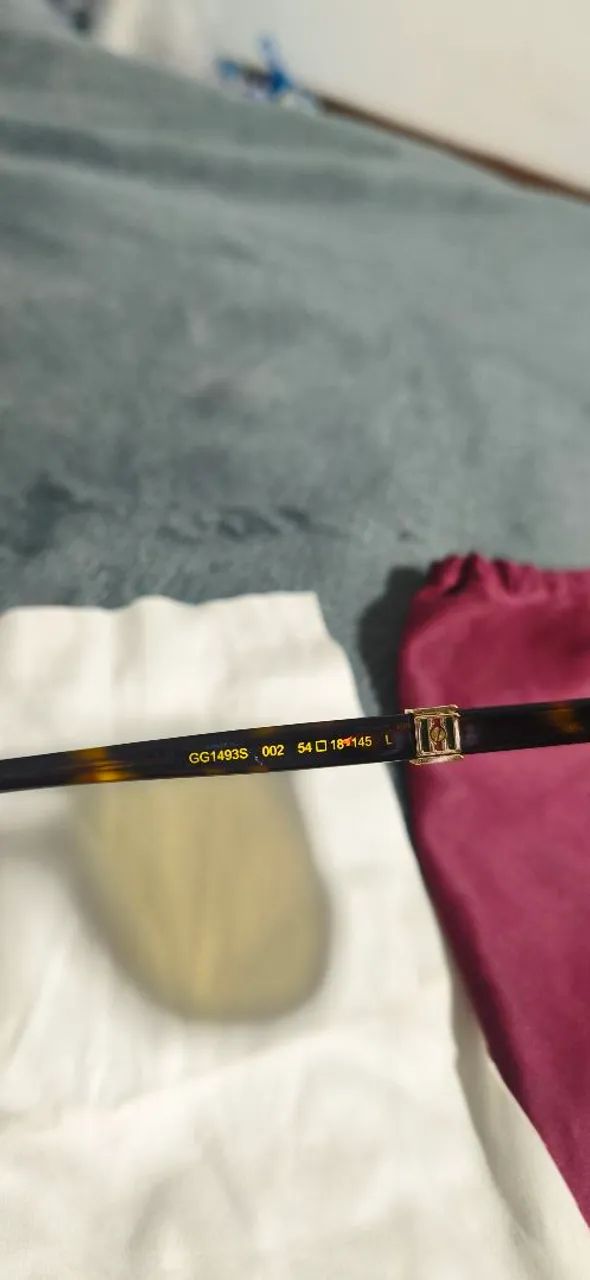 VENDO ÓCULOS DE SOL ORIGINAL GUCCI  - Foto 3