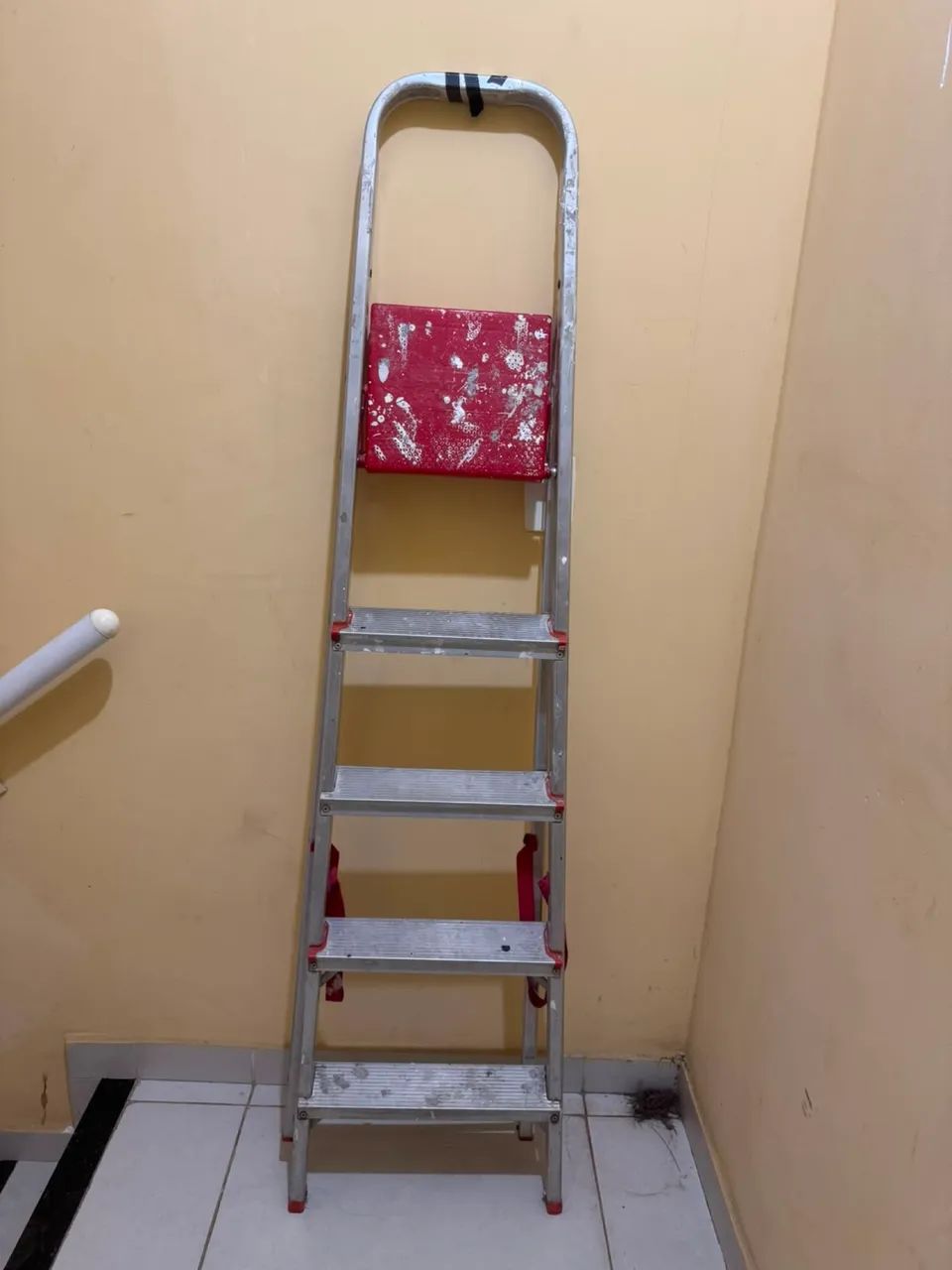 Escada alumínio 