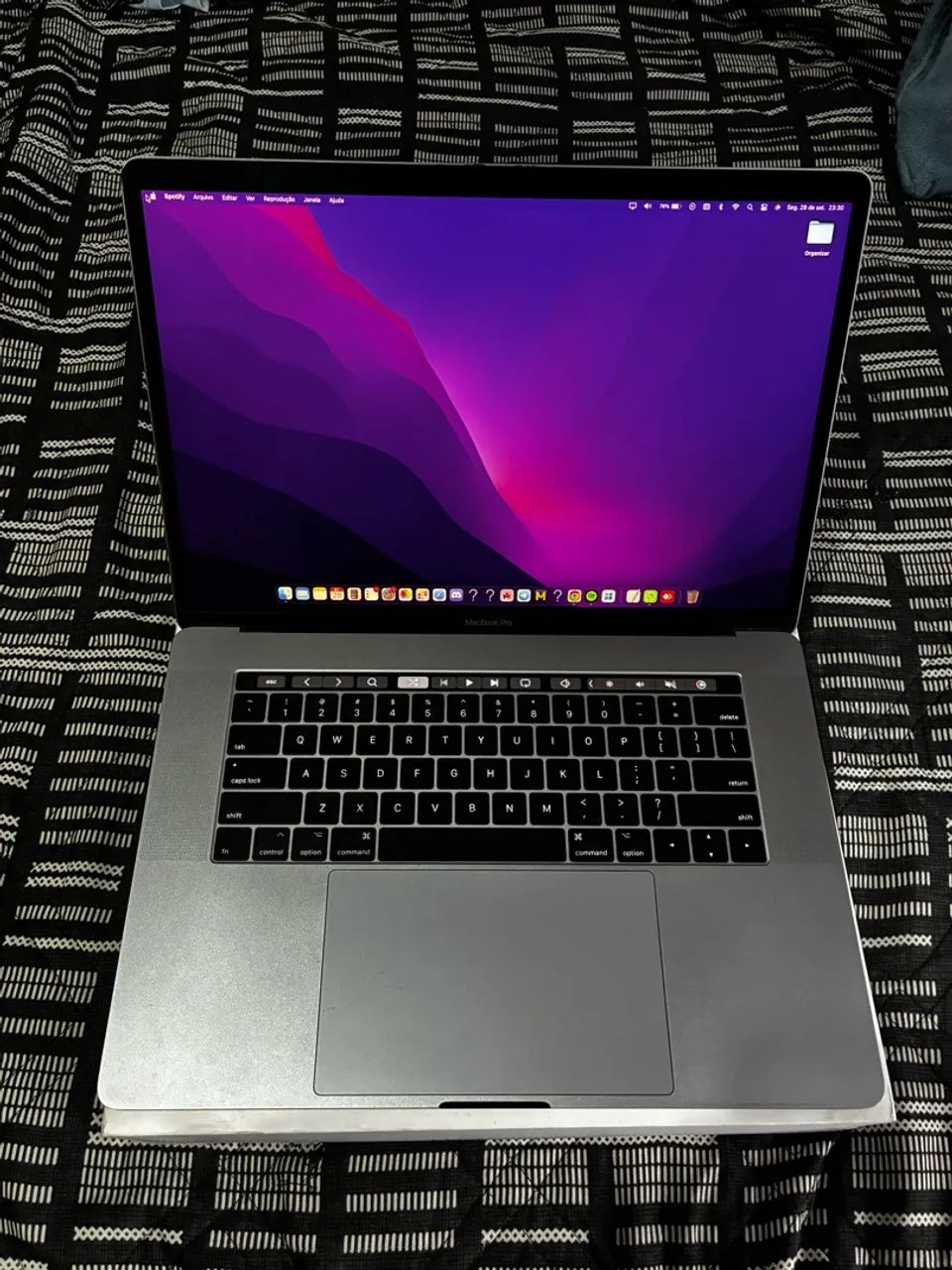 MacBook Pro 15? 2017 i7 16GB RAM - SSD - Muito Novo - Notebooks
