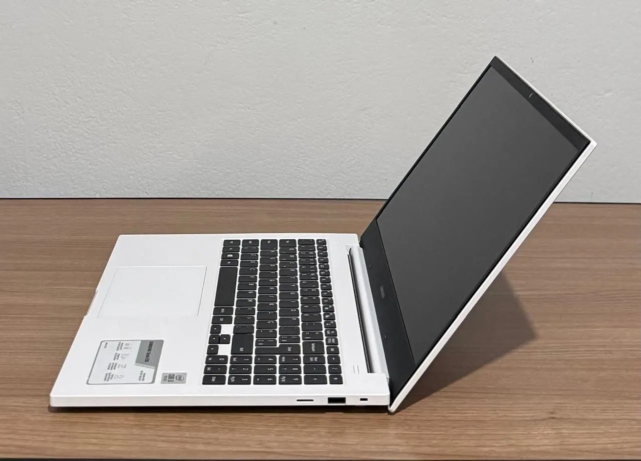 Vendo Notebook Samsung Book i3  - Foto 4