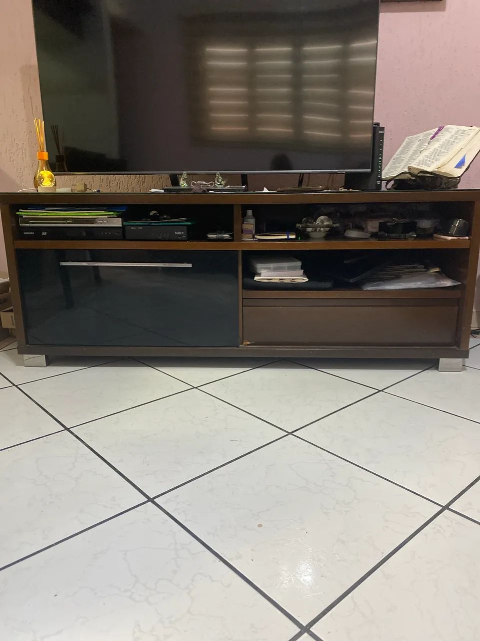 Rack Madeira com vidro - só retirada 