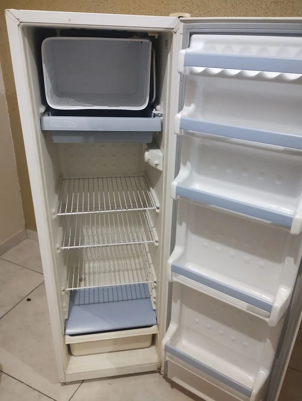 Vendo geladeira Consul  - Foto 2