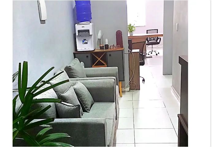 MESAS, CADEIRAS, SOFÁ,TV E ARMARIOS, - Foto 5